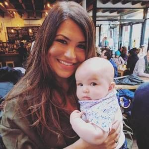 Meet your Posher, Chantée